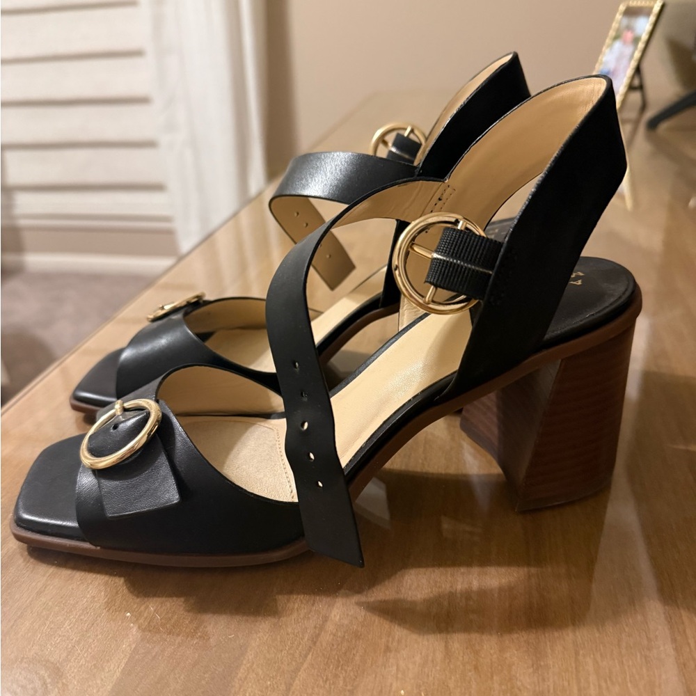 NWOT Alex Marie Black Leather Block Heels with Gold Buckles - Picture 3 of 3